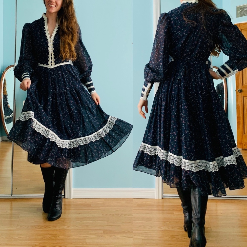 SOLD- Rare Gunne Sax Dark Blue Midi Dress - Picture 1 of 9